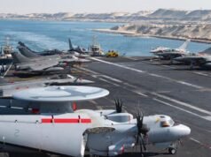 tại sao tàu sân bay Charles de Gaulle lại tiếp cận Iran?