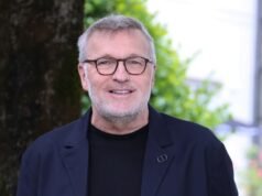 Laurent Ruquier để tang: hai tháng sau khi Isabelle Mergault mất tích, một cựu thành viên khác của ông mất mạng