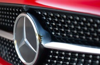 Mercedes-Benz: nhà sản xuất Đức không loại trừ việc đa dạng hóa sang ngành công nghiệp quốc phòng