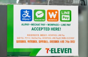 Áp lực toàn cầu về thanh toán bằng nội tệ xuyên biên giới ngày càng tăng