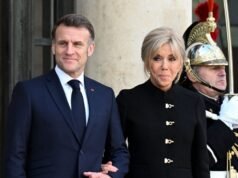 Emmanuel và Brigitte Macron được nhìn thấy tại La Rotonde: khoảnh khắc đồng lõa này khác xa với tin đồn ngoại tình