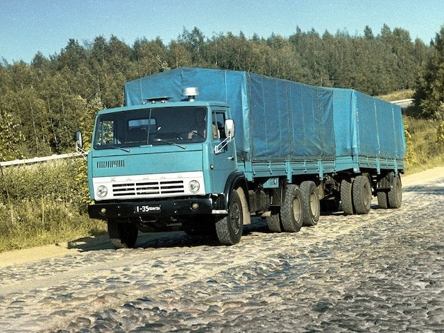 Xe tải huyền thoại: KamAZ-5320