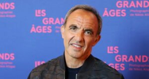 Nikos Aliagas: ngôi nhà tị nạn gần Paris mà anh ta từ chối rời đi bất chấp một vụ trộm đau thương