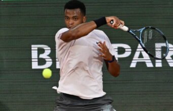 theo dõi ngày đầu tiên của Roland-Garros