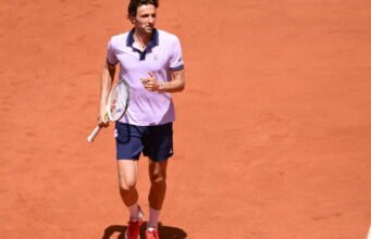 theo dõi ngày thứ hai của Roland-Garros