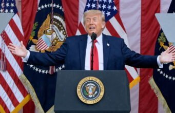 bất chấp tình trạng khẩn cấp chính trị đối với Trump, các cuộc đàm phán diễn ra chậm chạp