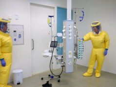 một trong những người Tây Ban Nha bị cách ly ở Madrid có kết quả xét nghiệm dương tính