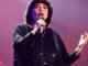Mọi người. Một nhà sản xuất bia Breton xin lỗi Mireille Mathieu vì một trong những loại bia của ông