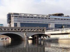 Ngân sách 2027: Bercy kêu gọi bốn nhà kinh tế khắc phục thâm hụt công, họ là ai?