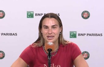 Aryna Sabalenka và món trang sức trị giá 100.000 USD của cô khiến mọi người bàn tán ở Roland-Garros trong bối cảnh phản đối mức lương của cầu thủ