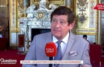 Patrick Kanner nhấn mạnh: “Tôi luôn coi Jean-Luc Mélenchon là lá phiếu vô dụng của cánh tả”.