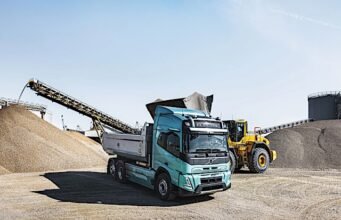 Quan hệ đối tác chiến lược giữa Colas, TotalEnergies, Volvo CE và Volvo Trucks
