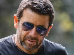 Chuyện tình Patrick Bruel: chiếc điện thoại bí mật dành cho những người phụ nữ mà anh ấy muốn “biết một cách thân mật hơn”