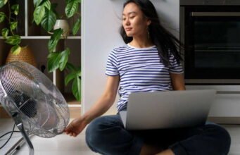 Ở nhà bạn nóng quá phải không? Tại sao nên tắt các thiết bị điện