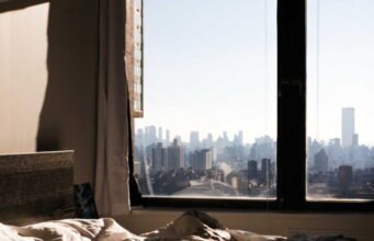 Ngành khách sạn: Người giúp việc trong các khách sạn sang trọng ở New York sẽ sớm được trả 100.000 USD mỗi năm