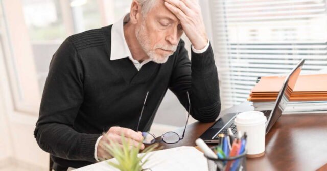800 euro mỗi tháng cho 2 ly nước mỗi ngày,