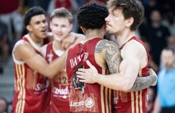 Bóng rổ. Play-off, cúp châu Âu đầu năm học… SIG chưa cướp phần thưởng