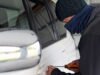 Bordeaux. Anh ta đập vỡ một chiếc ô tô và quên giấy triệu tập của tòa án bên trong