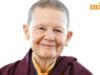 Câu nói trong ngày của Pema Chödrön: “Sợ hãi là một phản ứng tự nhiên khi di chuyển…” – bài học cuộc sống về lòng dũng cảm và sự tự nhận thức