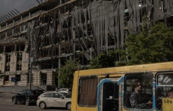 Chiến tranh ở Ukraine: “Nga đang chuẩn bị một cuộc tấn công lớn mới”, Zelensky nói