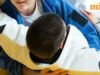 Chú rể đấu với cô dâu: Các cặp đôi tranh nhau trong đám cưới để quyết định ai sẽ làm việc nhà; người thua cuộc nói: “Tất nhiên là tôi phải thua”