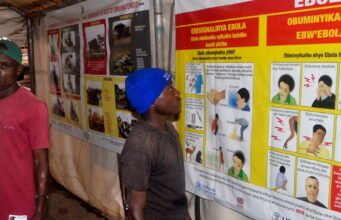 Đối mặt với “quy mô” của dịch bệnh, Uganda đóng cửa biên giới với DRC