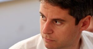 Gabriel Attal đã khôi phục các tài khoản ủng hộ Emmanuel Macron