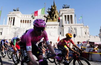 Jonas Vingegaard chiến thắng ở Rome, Isérois Paul Magnier trong một vòng đấu rất khép kín