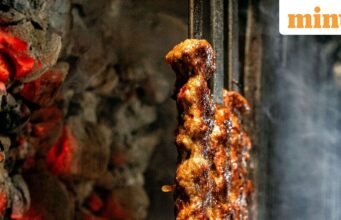 Kebab không được nướng đúng cách: Nhà hàng thịt nướng hoàn lại số tiền trị giá ₹ 1,5 crore, gây sốt vì khách hàng không bao giờ phàn nàn
