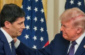 Kevin Warsh tuyên thệ nhậm chức Chủ tịch Cục Dự trữ Liên bang mới, thay thế Powell; cam kết lãnh đạo một ngân hàng trung ương “theo định hướng cải cách”