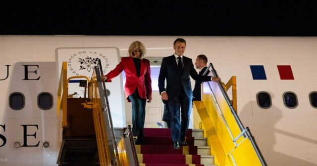Mọi người. Tin nhắn từ Emmanuel Macron gửi một nữ