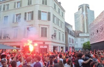 Mulhouse ngồi hàng ghế đầu trong trận đăng quang của PSG trước Arsenal