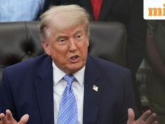 Musk, Zuckerberg và Sacks đã gọi điện cho Trump. Vài phút sau, ông từ bỏ việc ký sắc lệnh về AI.
