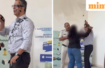 Nhân viên ném mực vào người quản lý ở Chhattisgarh vì ‘tin nhắn tục tĩu’ – Video