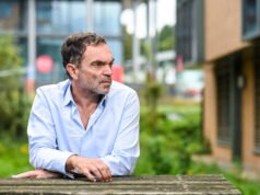 “Niềm tin xấu”, “quấy rối tư pháp”… Đối mặt với Complément d’investigation và France Télévisions, Yann Moix đã từ chối yêu cầu của anh ta