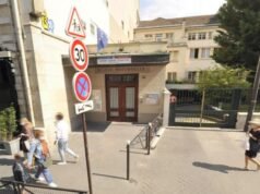 Paris. Bạo lực ngoại khóa: 2 giảng viên bị bỏ tù, nghi bạo lực tình dục