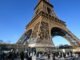 Paris. Bị dỡ bỏ khỏi tháp Eiffel 40 năm trước, một phần cầu thang được bán đấu giá với giá 450.000 euro