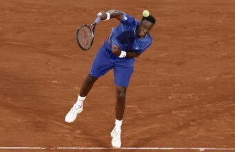 Quần vợt: người dẫn chương trình Gaël Monfils chia tay Roland-Garros sau trận đấu gay cấn với Hugo Gaston