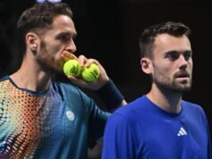 Roland Garros. Albano Olivetti và Théo Arribagé không nắm bắt được cơ hội