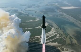 Starship V3 thành công trong chuyến bay thử nghiệm đầu tiên dù gặp một số trục trặc