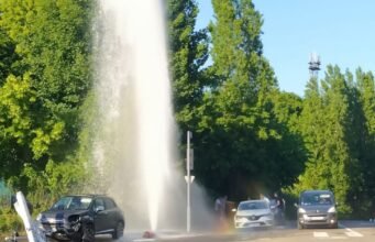 Strasbourg. Một vụ tai nạn ô tô xảy ra trên rue du Rieth ở quận Cronenbourg