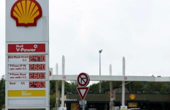 TotalEnergies có kế hoạch mua các trạm dịch vụ Shell ở Pháp