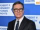 Vài giờ sau khi rời CBS, Stephen Colbert trở lại truyền hình trong một chương trình bất ngờ từ Michigan