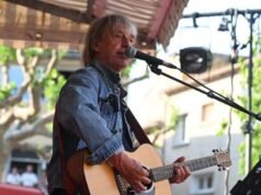 Vaucluse. Jean-Louis Aubert hát để cứu ngôi nhà thờ làng thời thơ ấu của mình trước 1.500 người hâm mộ: “Anh ấy thật tuyệt!”