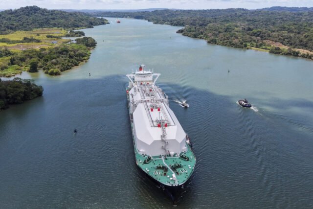 Với việc đóng cửa eo biển Hormuz, kênh đào Panama