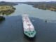 Với việc đóng cửa eo biển Hormuz, kênh đào Panama bận rộn hơn bao giờ hết. Anh ta nên sử dụng vận may này một cách khôn ngoan.