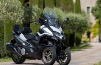 Xe máy mới. Kymco CV3 575, đây là mẫu xe ga 3 bánh xi-lanh đôi duy nhất