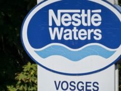 mọi thứ đang diễn ra trên hai mặt trận pháp lý của Nestlé Waters với việc giới thiệu việc thải bỏ và mở ra một thủ tục xử lý bất hợp pháp