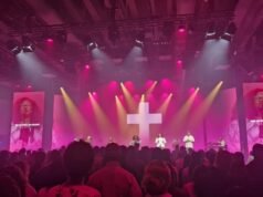 những người theo đạo Tin lành, những Giáo hội Thiên chúa giáo này đang phát triển mạnh mẽ