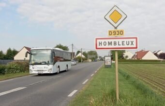 ở Hombleux, việc cải tạo đường tỉnh 930 vừa mới bắt đầu